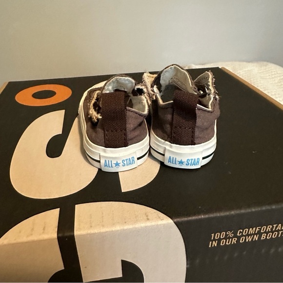 Converse All Star Infant Toddler Size 2 Brown Slip On Sneaker Shoes 7T080 - Picture 2 of 6